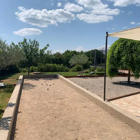 Villa Cecilia - 4 Bedrooms, 4 Bathrooms, Heated Inside Pool, Gym *