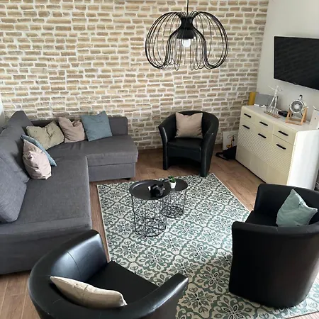 Villa Cecilia - 4 Bedrooms, 4 Bathrooms, Heated Inside Pool, Gym *