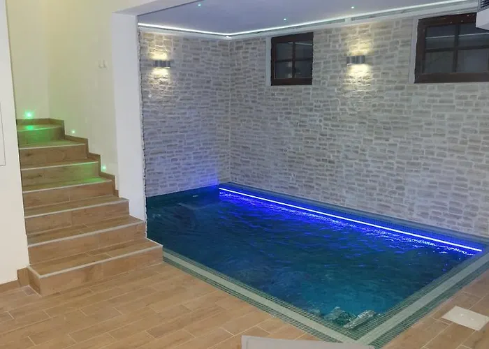 别墅 Cecilia - 4 Bedrooms, 4 Bathrooms, Heated Inside Pool, Gym Lakmartin