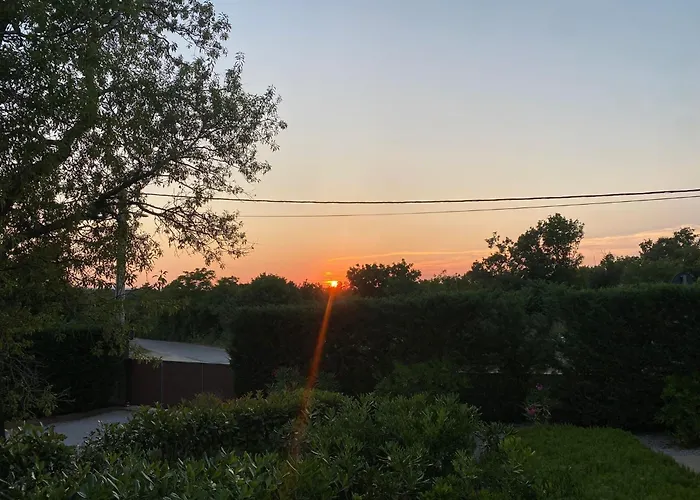 Cecilia - 4 Bedrooms, 4 Bathrooms, Heated Inside Pool, Gym Lakmartin