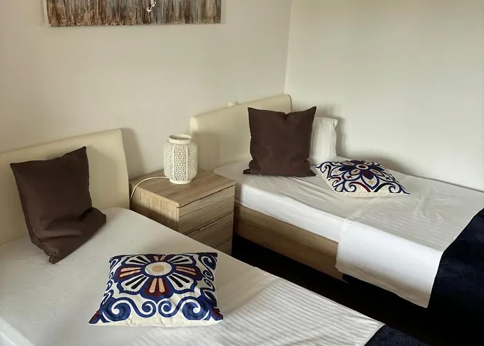 Cecilia - 4 Bedrooms, 4 Bathrooms, Heated Inside Pool, Gym Villa